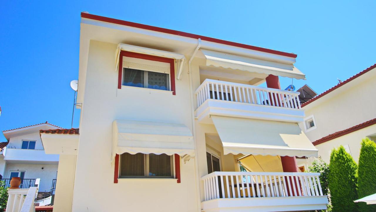 Starfish Villa Nea Iraklitsa Exterior photo