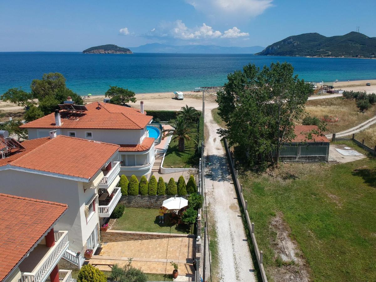 Starfish Villa Nea Iraklitsa Exterior photo