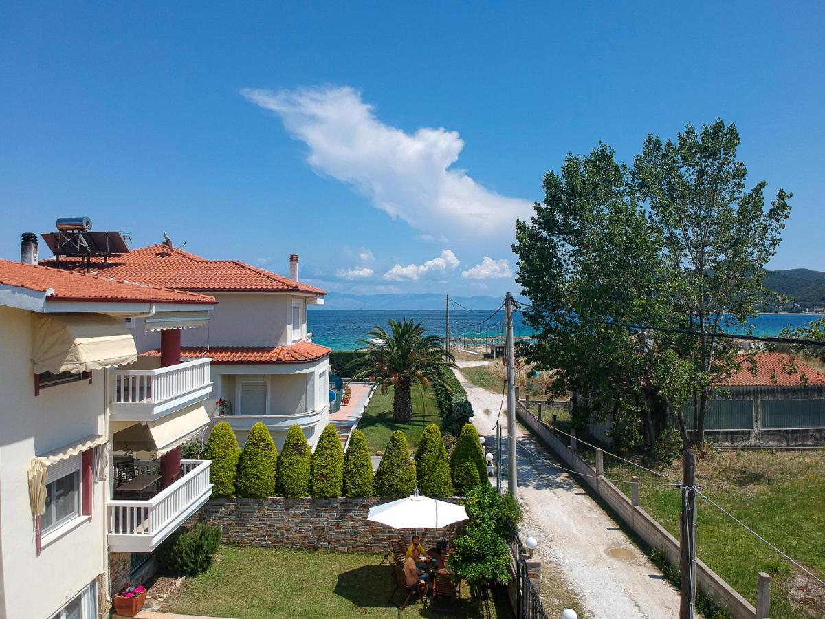 Starfish Villa Nea Iraklitsa Exterior photo