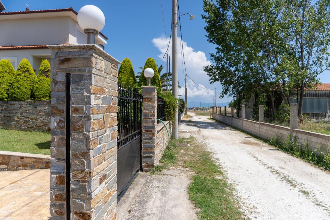 Starfish Villa Nea Iraklitsa Exterior photo